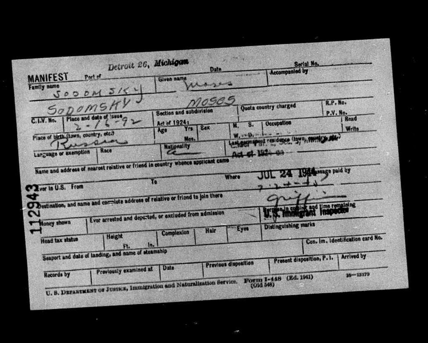 US immigration card for Moses Sodomsky, Detroit, 24 July 1944, place of birth Russia